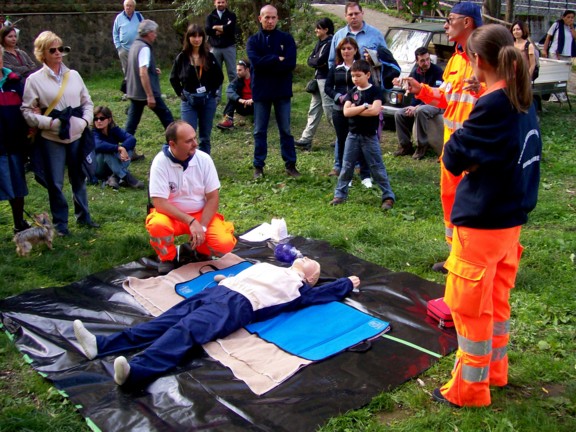  Image name: 100_0341.JPG 
 width: 576 pixel 
 height: 432 pixel 
 Size: 105173 bytes 
 Click to enlarge 